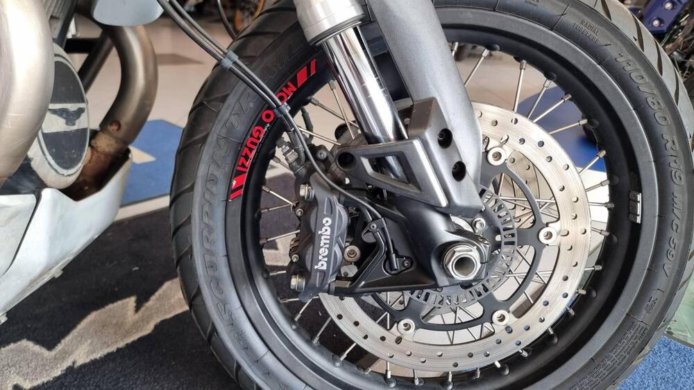 Moto Guzzi V85 TT (2019 - 20) (7)