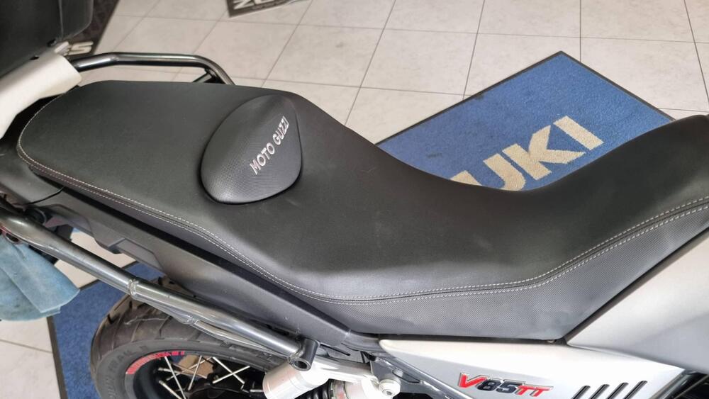 Moto Guzzi V85 TT (2019 - 20) (9)