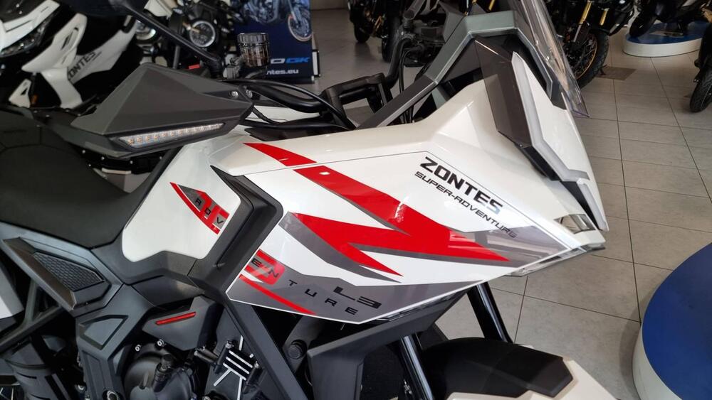 Zontes ZT703-F (2025 - 26) (10)