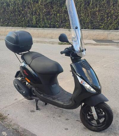 Piaggio Zip 50 4T (2021 - 25) usata