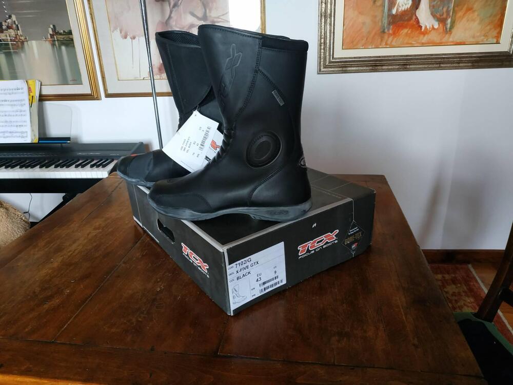 Stivali moto nuovi TCX gore Tex tg 43 Tcx focus on boots