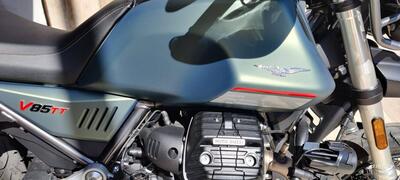 Moto Guzzi V85 TT (2021 - 23) usata
