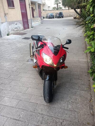 Honda CBR 600 F (2001 - 06) usata