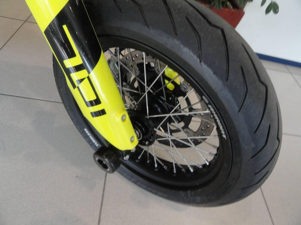 Husqvarna 701 Supermoto (2023 - 25) (5)