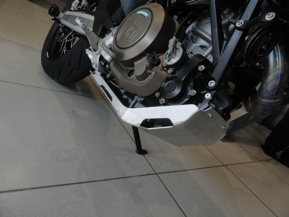 Husqvarna 701 Supermoto (2023 - 25) (6)