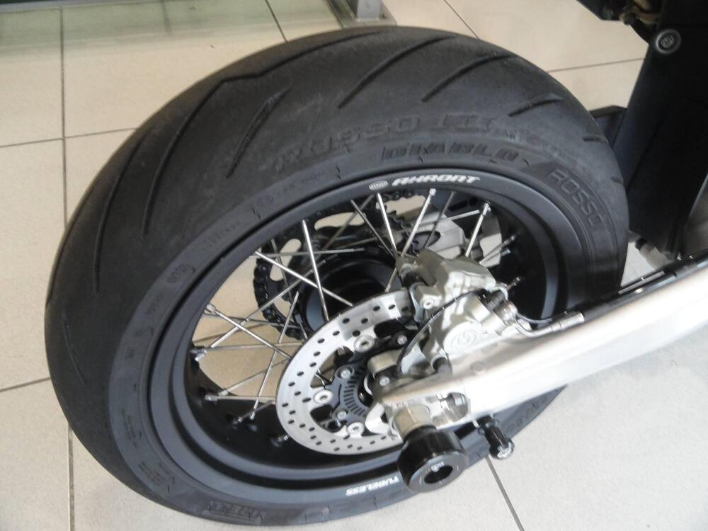 Husqvarna 701 Supermoto (2023 - 25) (7)