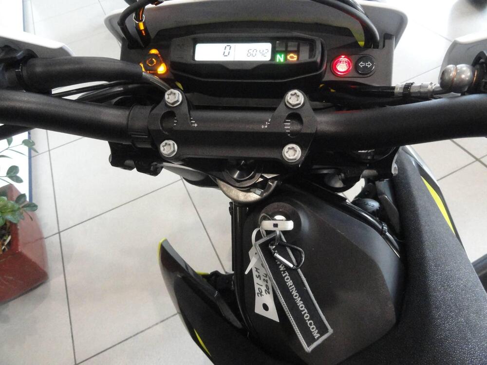 Husqvarna 701 Supermoto (2023 - 25) (10)