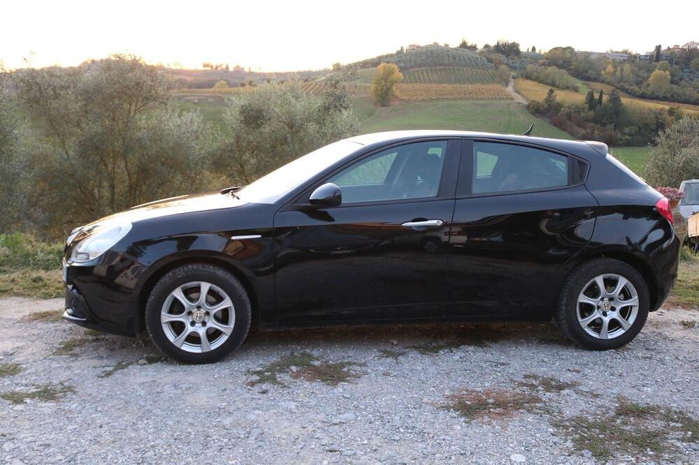 Alfa Romeo Giulietta usata a Firenze (3)