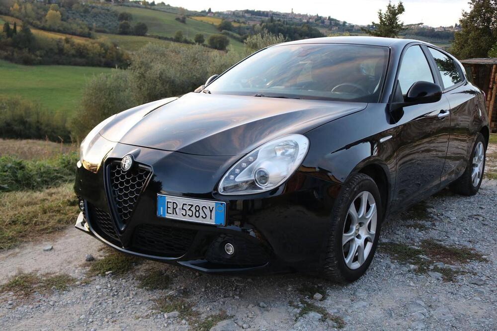 Alfa Romeo Giulietta usata a Firenze (4)