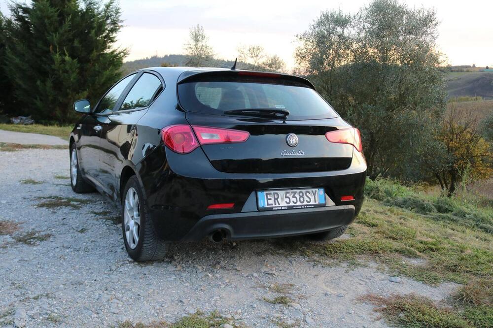 Alfa Romeo Giulietta usata a Firenze (5)