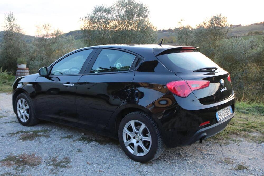 Alfa Romeo Giulietta usata a Firenze (6)