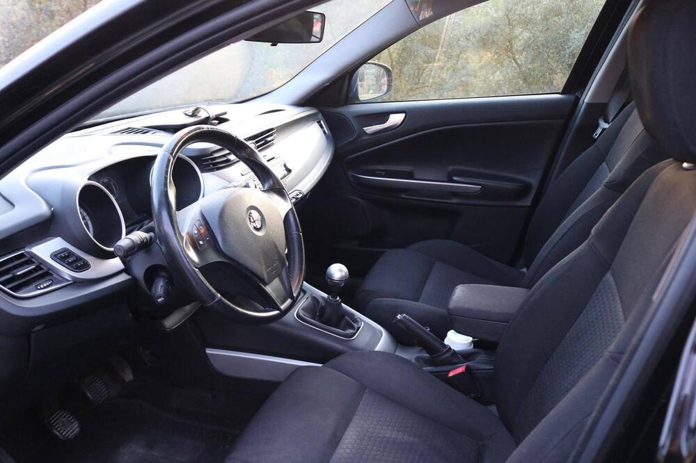 Alfa Romeo Giulietta usata a Firenze (11)