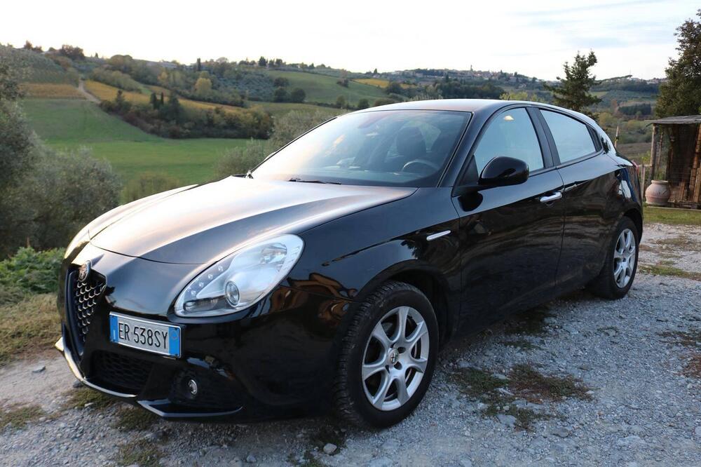 Alfa Romeo Giulietta usata a Firenze (2)