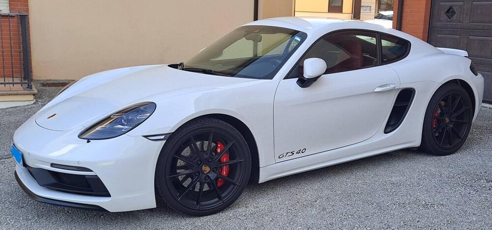 Porsche 718 Cayman  usata a Rep. San Marino