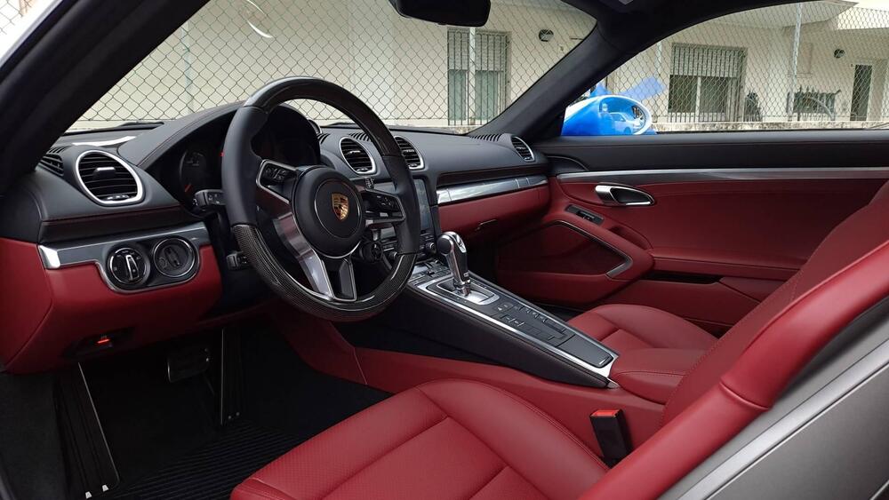 Porsche 718 Cayman  usata a Rep. San Marino (5)