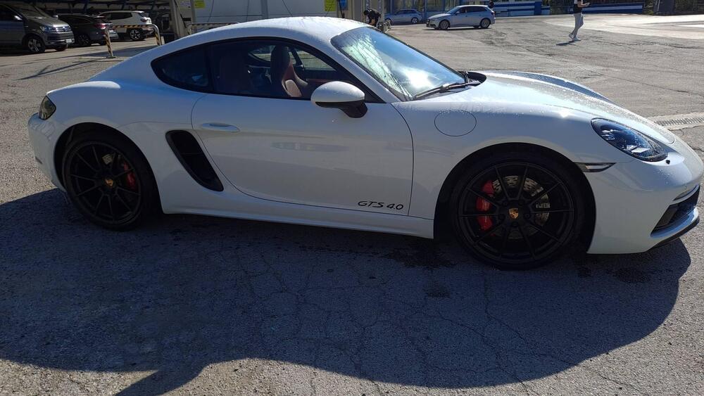 Porsche 718 Cayman  usata a Rep. San Marino (8)