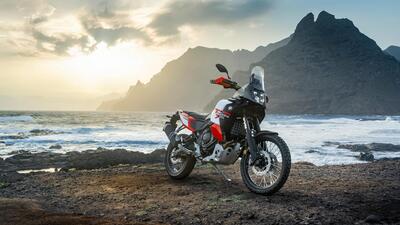 Ecco la nuova Yamaha T&eacute;n&eacute;r&eacute; 700 World Raid a Eicma 2025 [VIDEO E GALLERY]