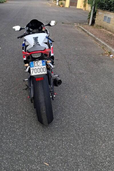 Honda CBR 1000 RR Fireblade (2012 - 16) usata