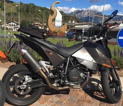 KTM 690 Supermoto usata