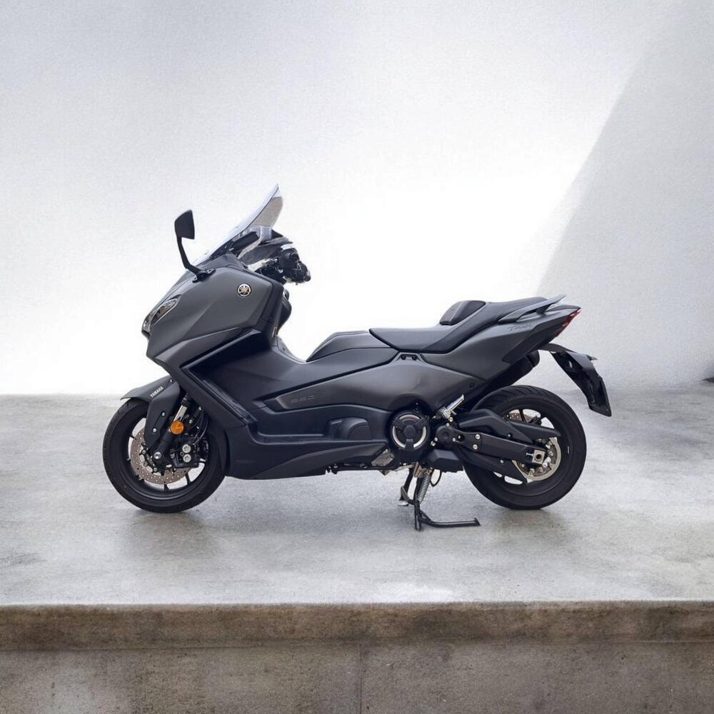Yamaha T-Max 560 (2025 - 26) (2)