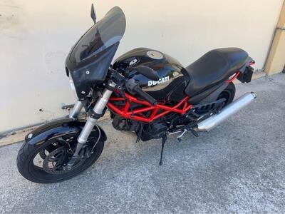 Ducati Monster 695 (2006 - 08) usata