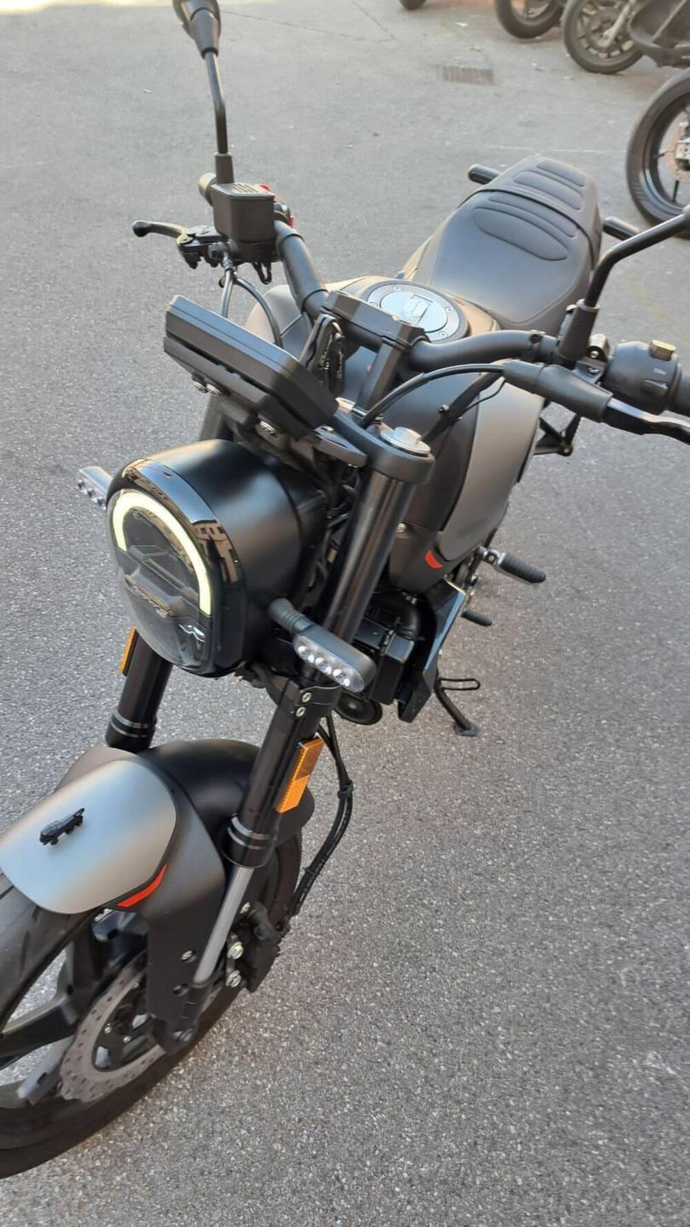 Benelli Leoncino 125 (2022 - 25) (6)