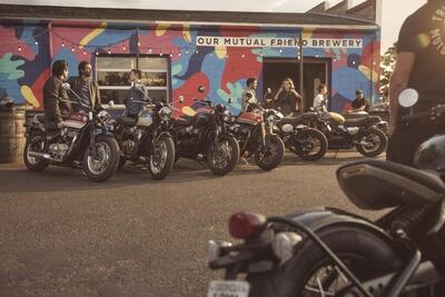 Triumph Bonneville 2026: evoluzione tecnica per le Modern Classic inglesi [VIDEO]