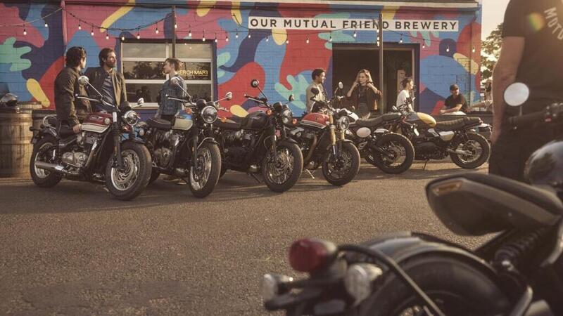 Triumph Bonneville 2026: evoluzione tecnica per le Modern Classic inglesi [VIDEO]