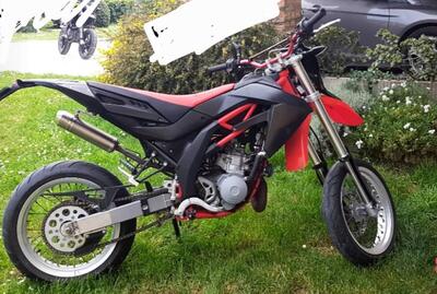 Aprilia SX 125 (2007 - 13) usata