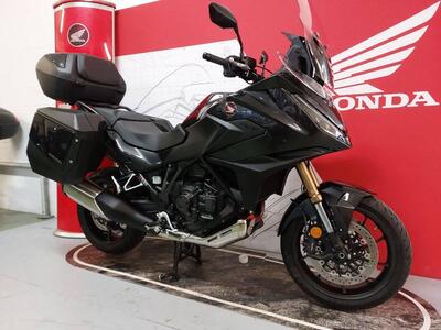 Honda NT 1100 DCT Electronic Suspension (2025) usata