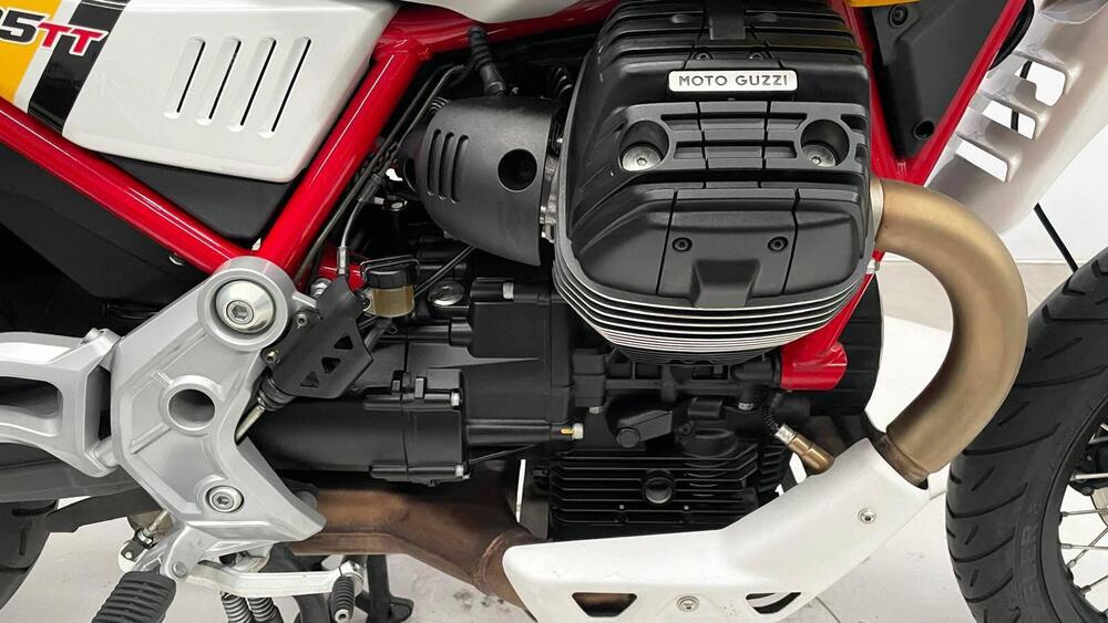 Moto Guzzi V85 TT (2019 - 20) (7)
