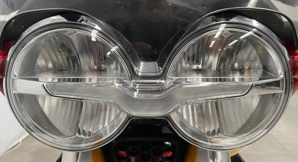 Moto Guzzi V85 TT (2019 - 20) (18)