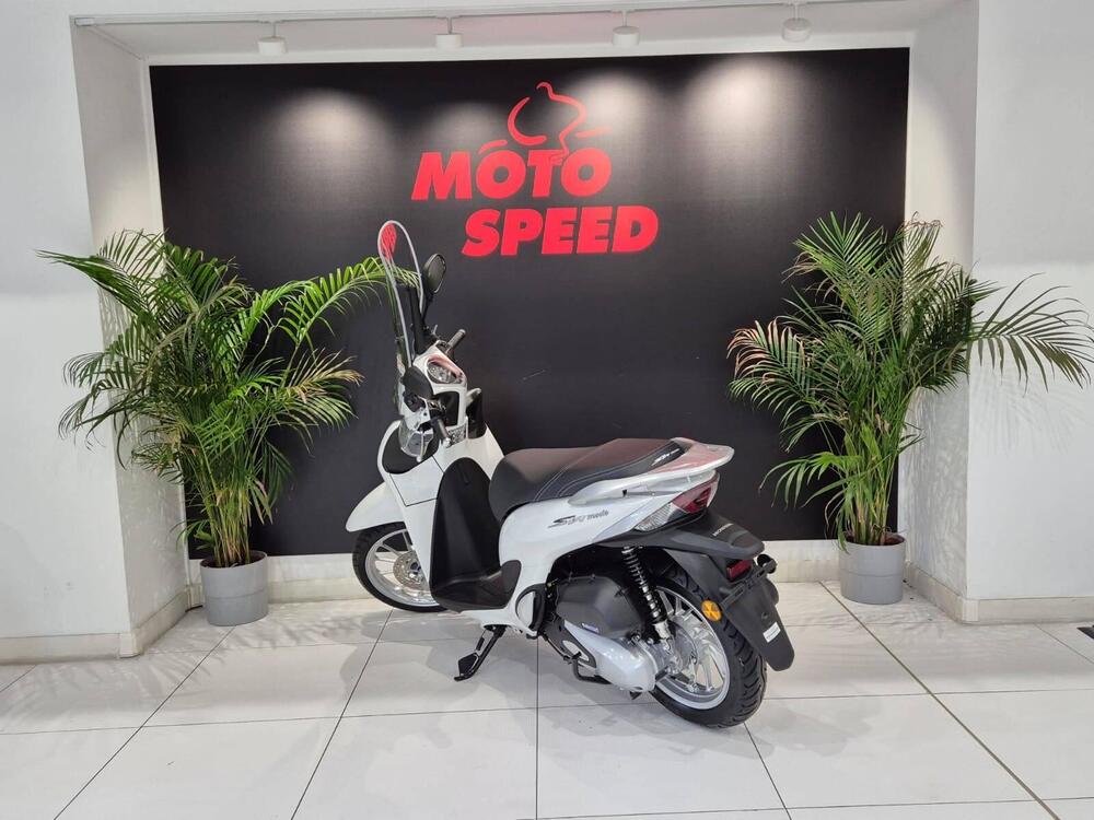 Honda SH 125 Mode (2024 - 25) (6)