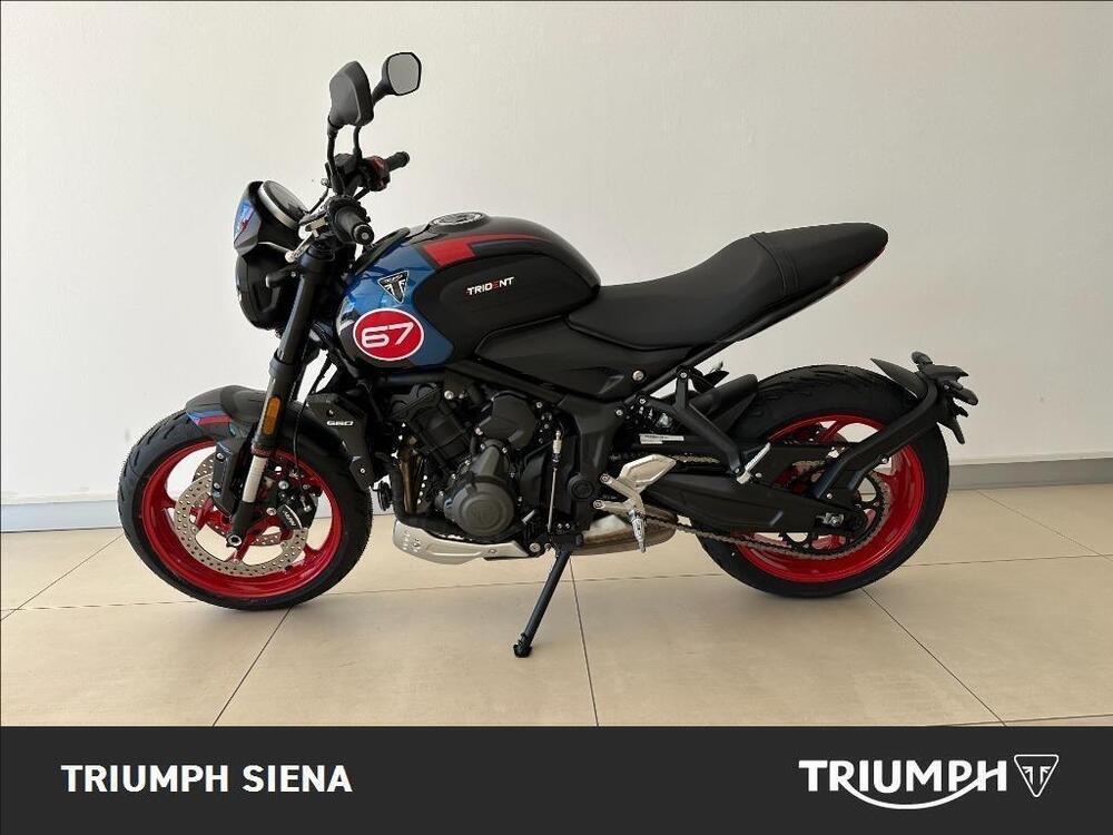 Triumph Trident 660 Triple Tribute Edition (2024) (2)