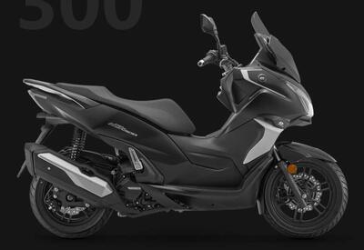 QJ Motor MTX 300 (2025) nuova