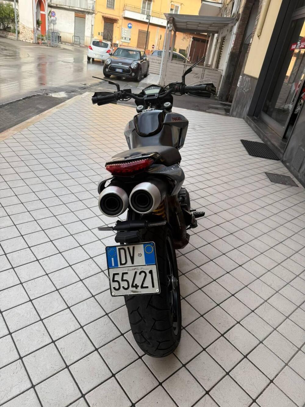 Ducati Hypermotard 796 (2012) (4)