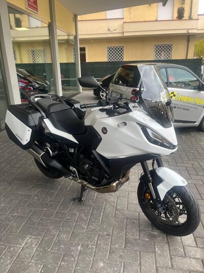 Honda NT 1100 DCT (2022 - 24) usata
