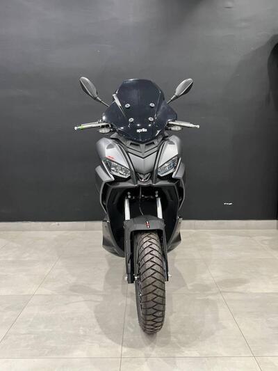Aprilia SR GT 125 (2025) usata
