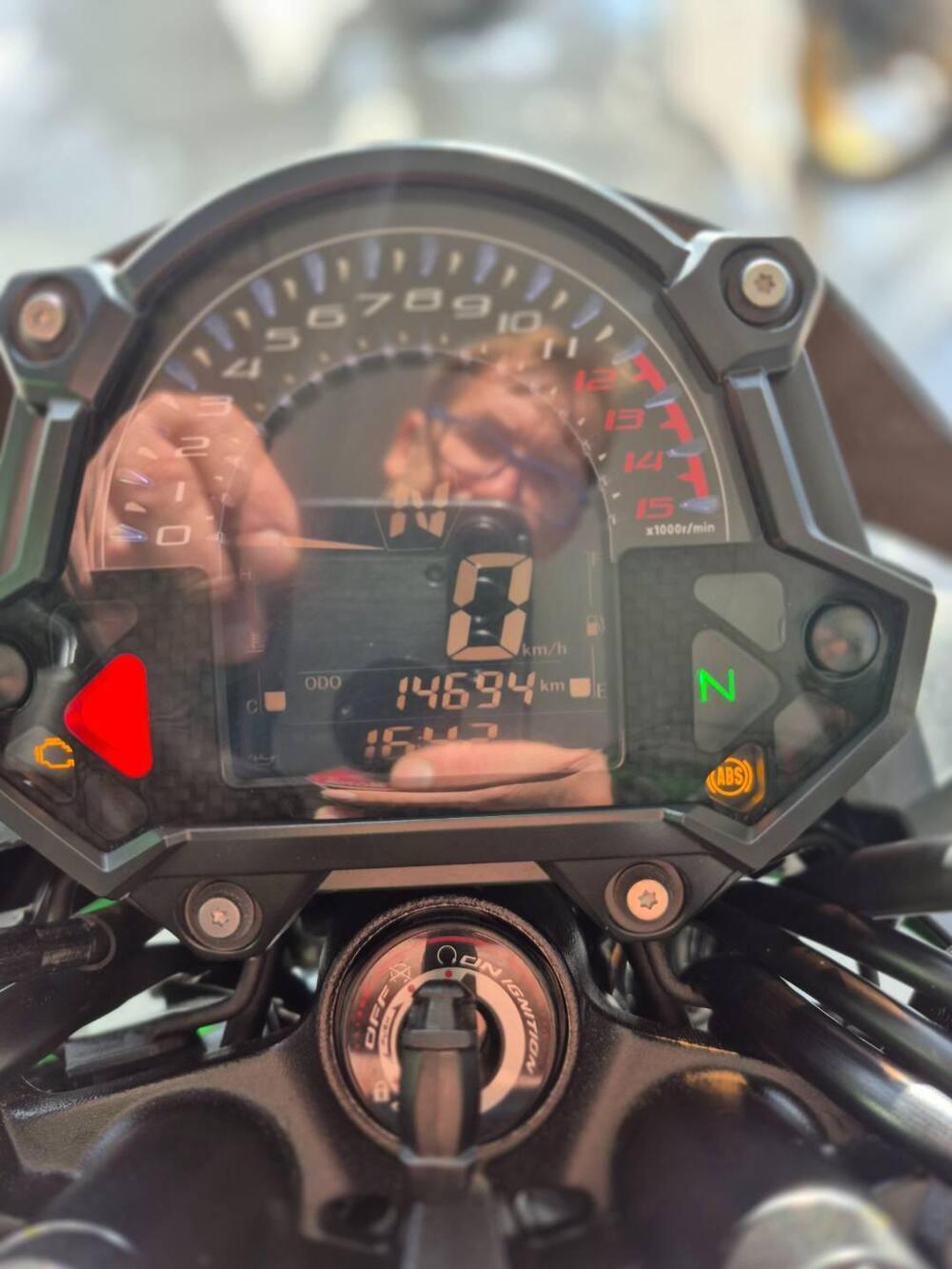 Kawasaki Z 400 (2023) (7)