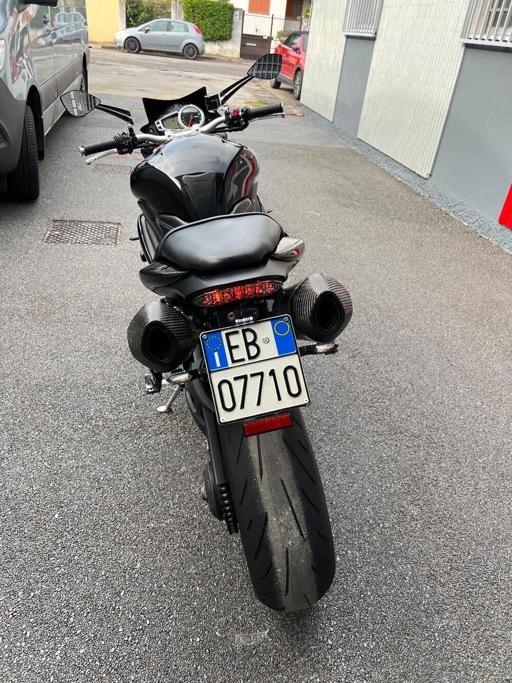 Triumph Speed Triple 1050 ABS (2011 - 15) (4)