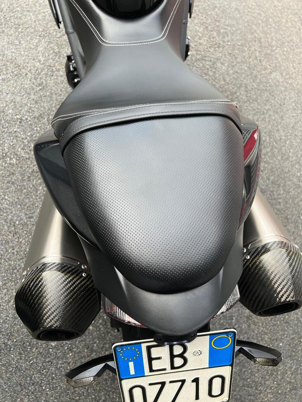 Triumph Speed Triple 1050 ABS (2011 - 15) (6)