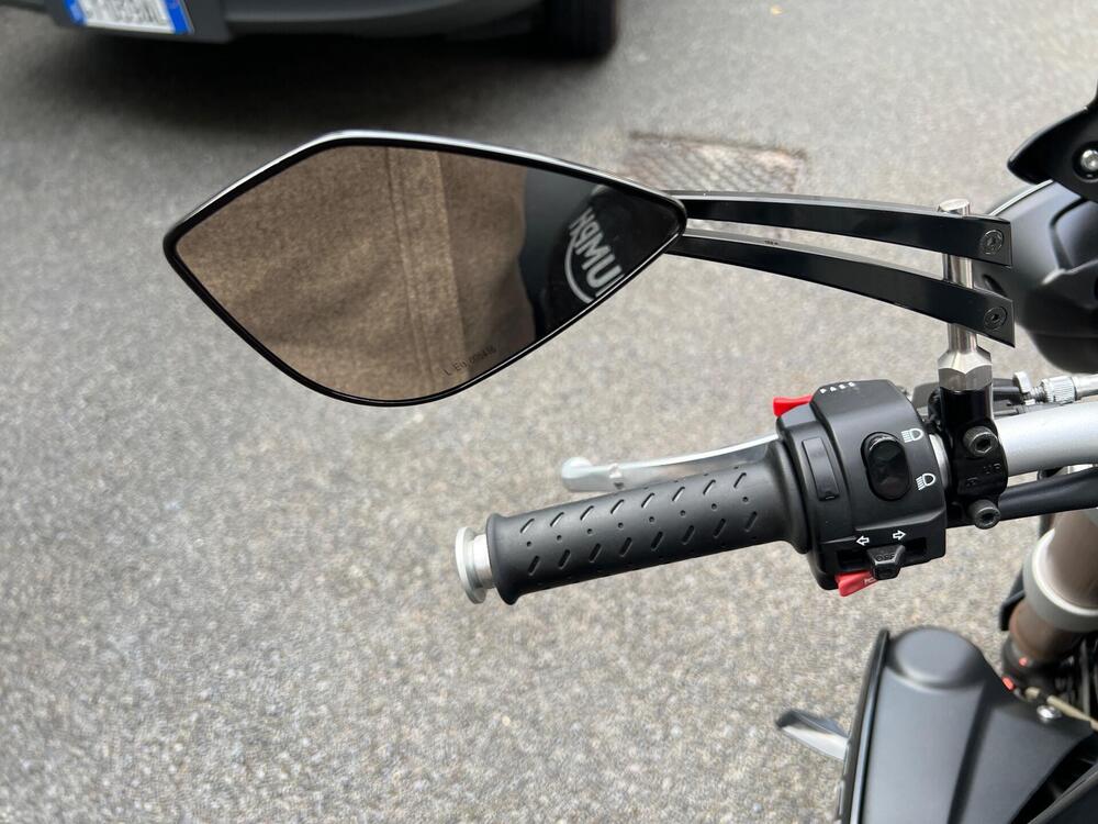 Triumph Speed Triple 1050 ABS (2011 - 15) (11)