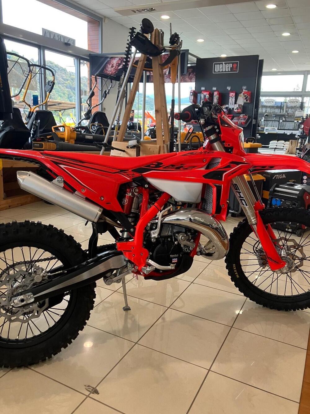 Betamotor RR X-PRO 125 2T Enduro (2026) (4)