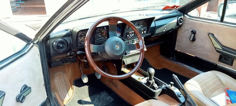 Alfa Romeo ALFETTA GTV 2.0 130 CV ASI / RIAR d'epoca a Cremona (8)