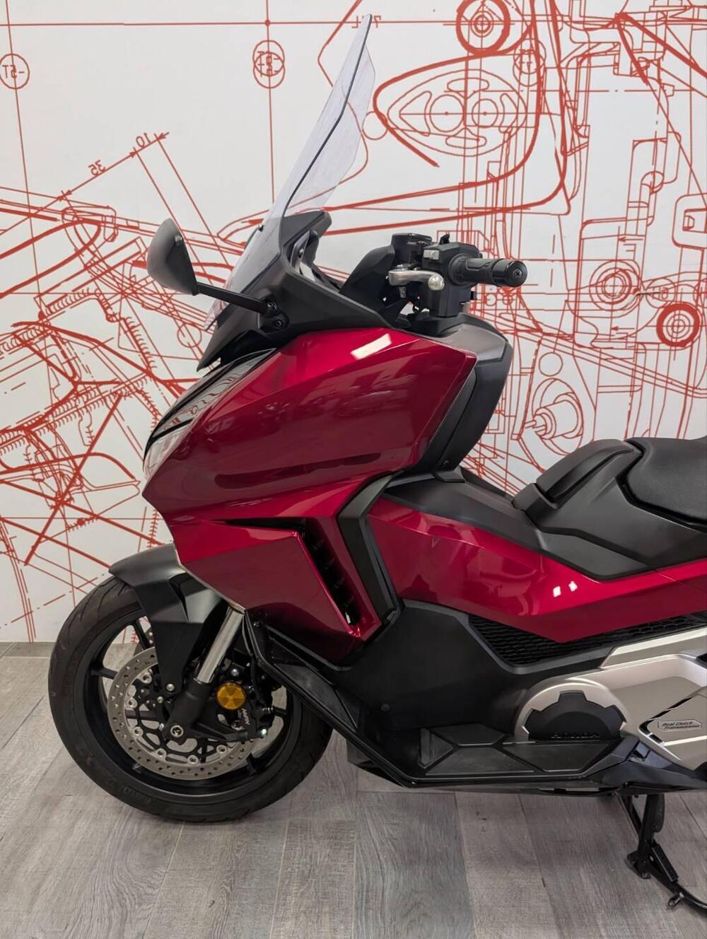 Honda Forza 750 DCT (2021 - 24) (17)