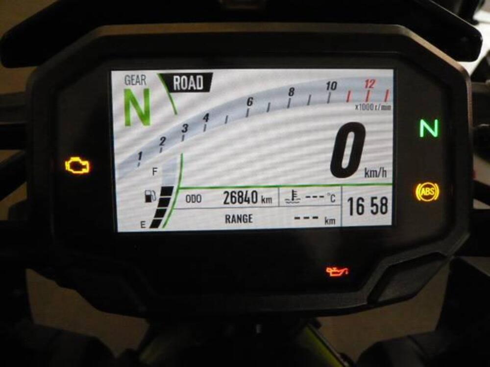 Kawasaki Z 900 Performance (2021 - 24) (7)