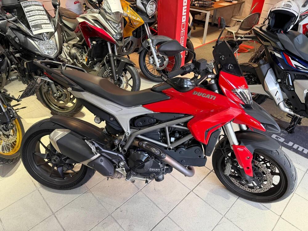 Ducati Hyperstrada 821 (2013 - 15) (2)