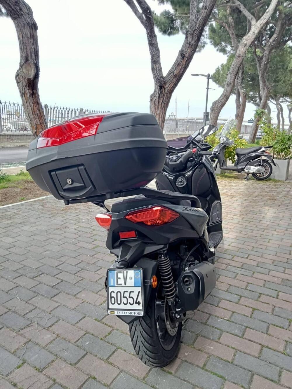 Yamaha X-Max 300 Tech Max (2021 - 24) (4)