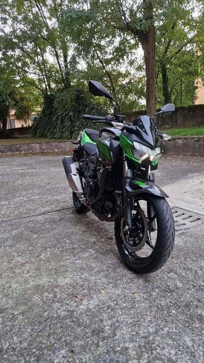 Kawasaki Z 400 (2023) usata