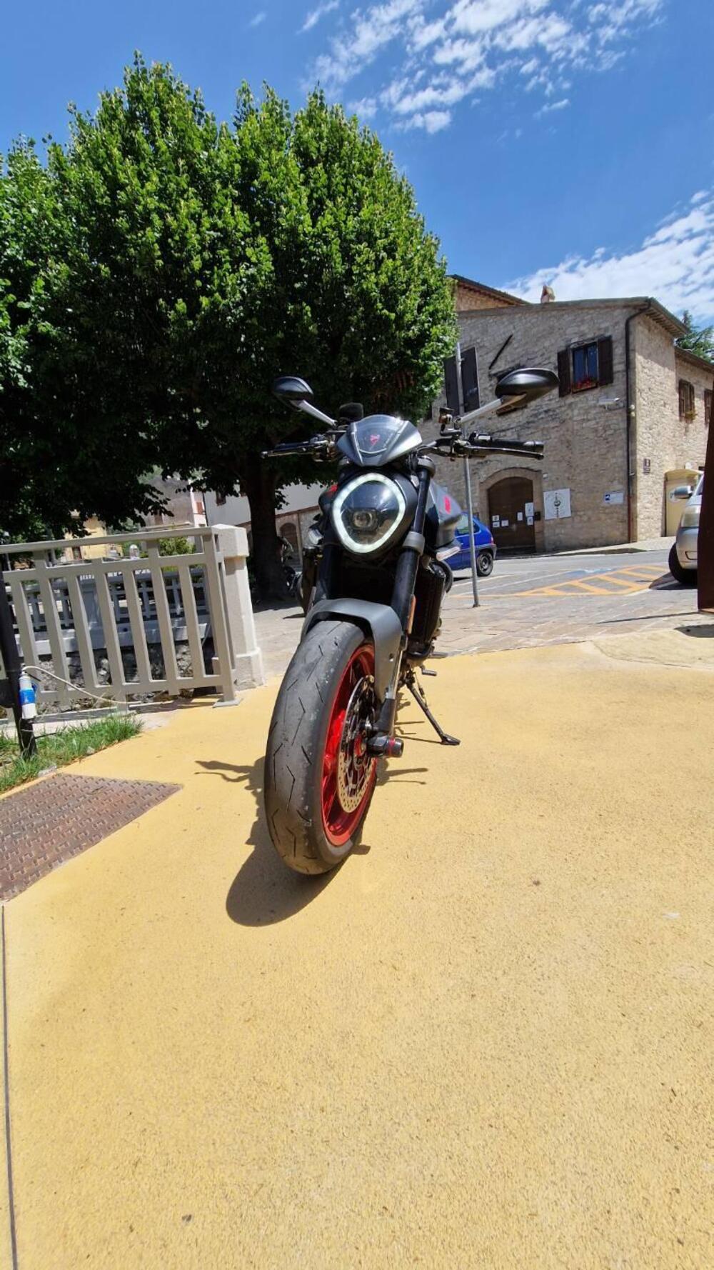 Ducati Monster 937 + (2021 - 25) (2)